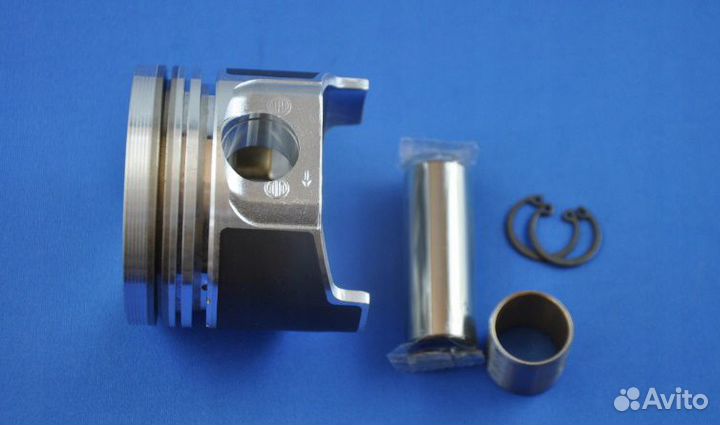 Поршень Kubota D1105 V1505