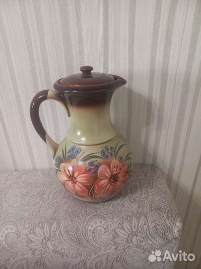 Глиняный кувшин