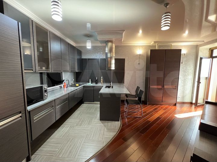 1-к. квартира, 62,5 м², 5/12 эт.