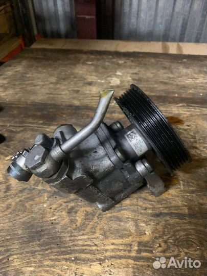 Насос гидроусилителя гур бмв E46 M52B25