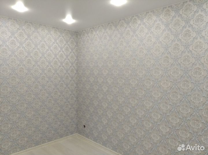 Поклейка обоев