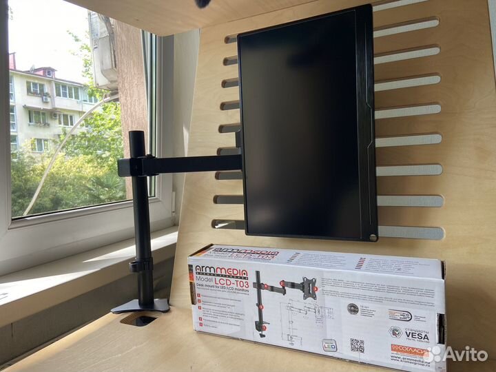 Кронштейн arm media lcd-t03