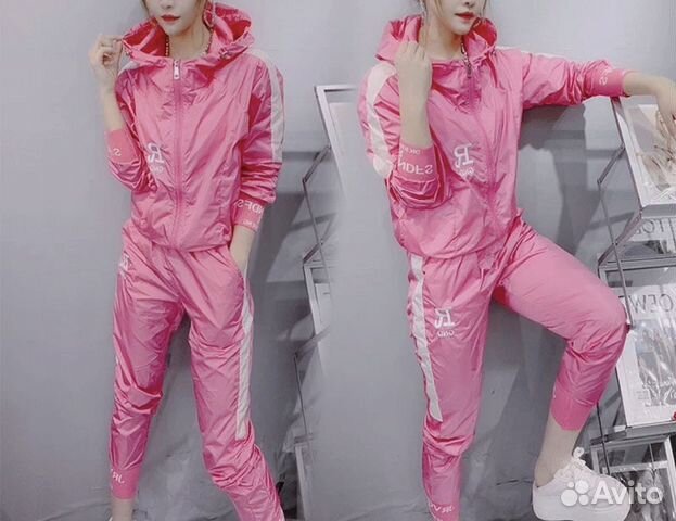 Спортивный летний костюм полупрозрачный