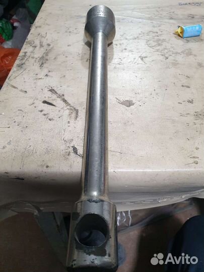 Балонный ключ