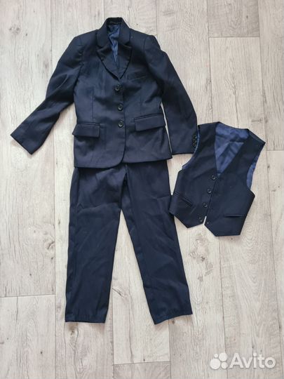 Школьный костюм тройка