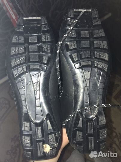 Лыжные ботинки