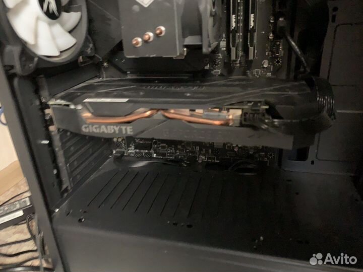 Nvidia GeForse RTX 2060 super Gigabyte 8gb