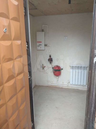 Дом 27 м² на участке 8 сот.