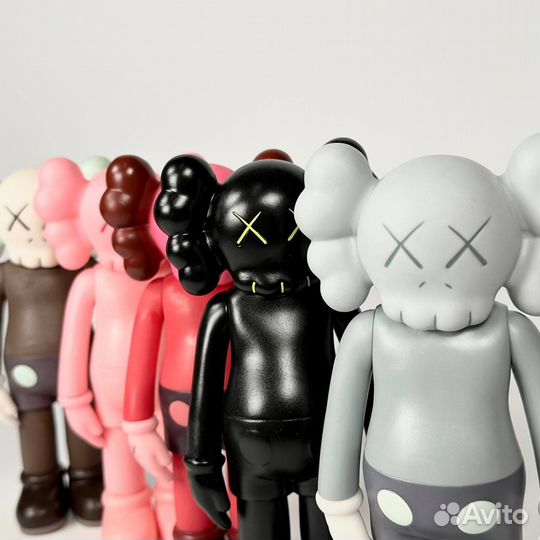 Фигурка Kaws