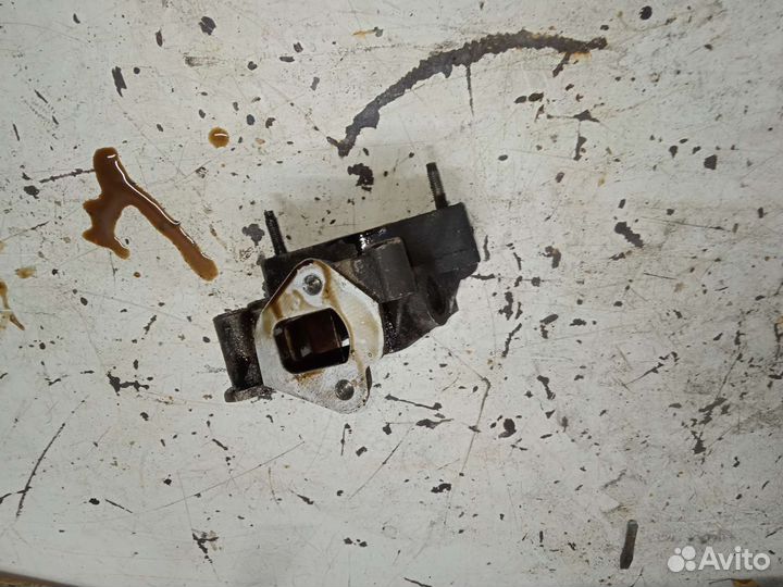 Кронштейн бензонасоса Peugeot 306 Пежо 306