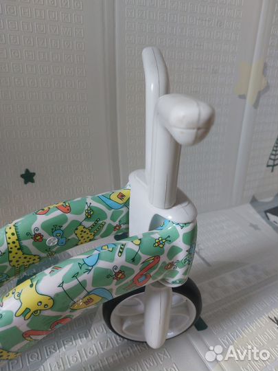 Беговел chillafish bunzi