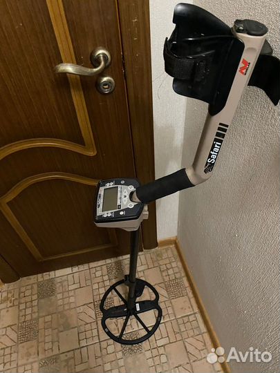 Металлоискатель minelab safari