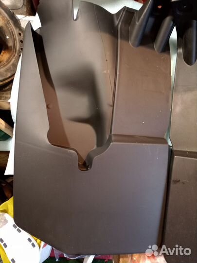 Брызговики для Mercedes Benz 906