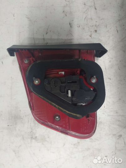 Фонарь задний внутренний левый VW Tiguan 2011-2016