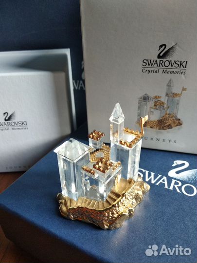 Swarovski фигурка. Замок