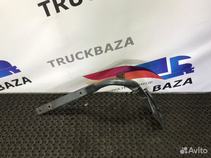 Кронштейн крыла переднего левый Iveco Stralis