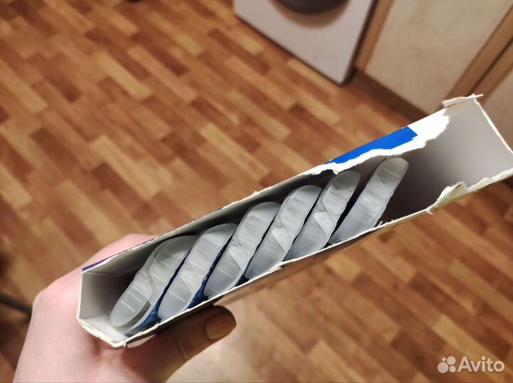 Линзы контактные -9.00, 90 штук