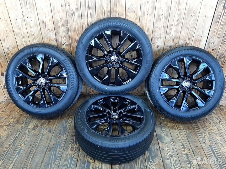 Комплект оригинальных колес r19 для Toyota RAV 4