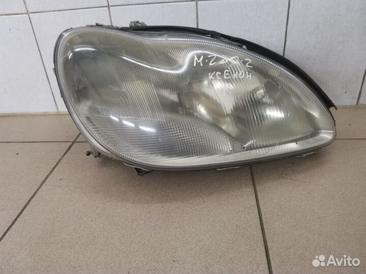 Фара передняя правая Mercedes-Benz S-Class W220