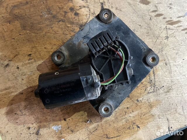 Мотор дворников Mitsubishi Carisma