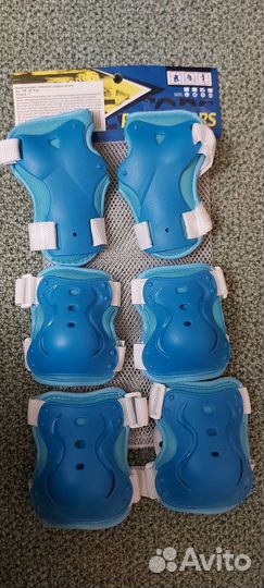Защита для роликов, скейтбордов новая размер S