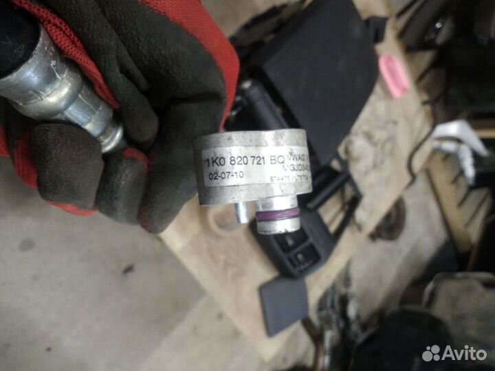 Трубка кондиционера Volkswagen Golf