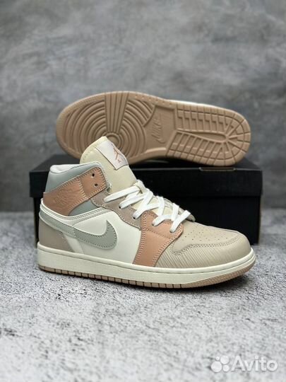 Кроссовки Nike Air Jordan 1 Высокие Женские 36-41р