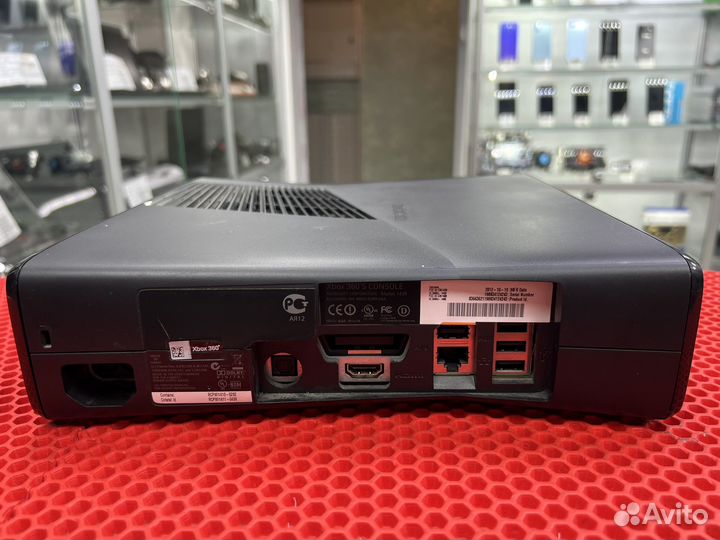 Игровая приставка Xbox 360 S прошитый FreeBoot