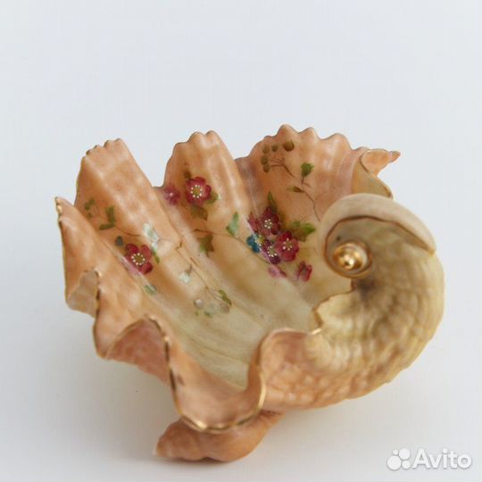 Старинная вазочка в форме ракушки с ручной роспись