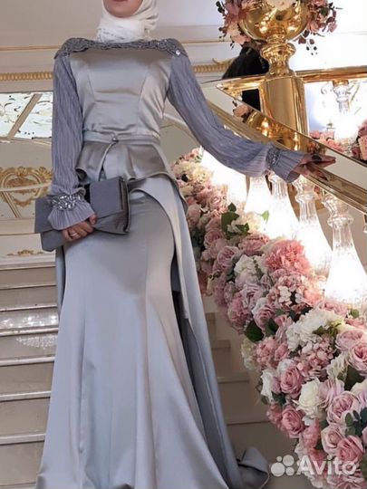 Вечернее платье