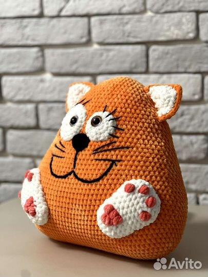 Подушка игрушка Кот с хвостом