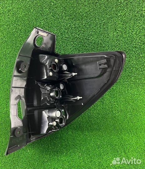 Фонарь левый задний subaru forester SH (08-13)