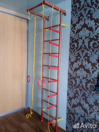 Шведская стенка для детей