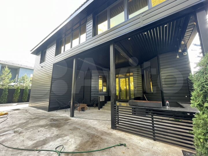 Дом 224 м² на участке 6 сот.