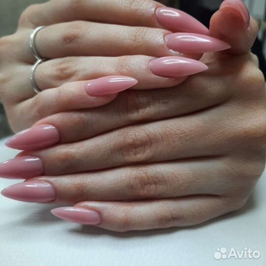 Маникюр и педикюр Выборная