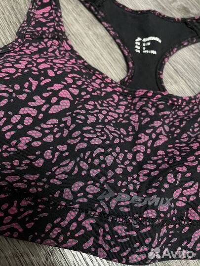 Спортивный комлект топ + леггинсы