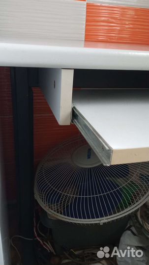 Маникюрный стол.компьютерный