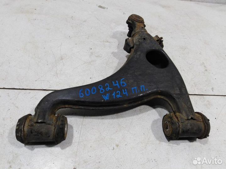 Рычаг передний правый нижний