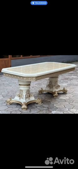 Кухонный стол