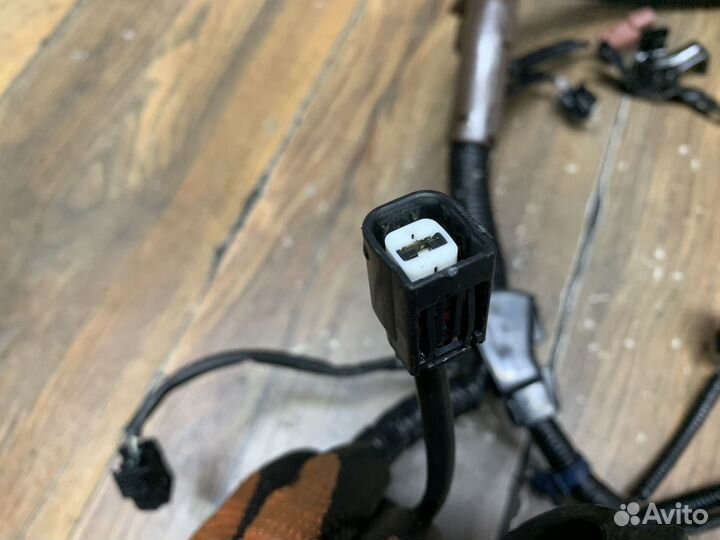 Honda CR-V Клемма аккумулятора плюс