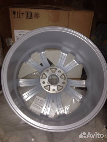 Новые литые R17х7 5х114,3 Тойота Replica (Реплика)