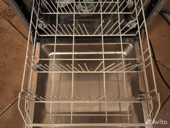 Посудомоечная машина hotpoint Ariston