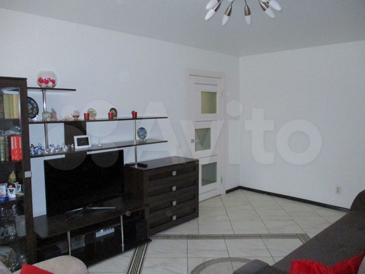 2-к. квартира, 50 м², 2/9 эт.