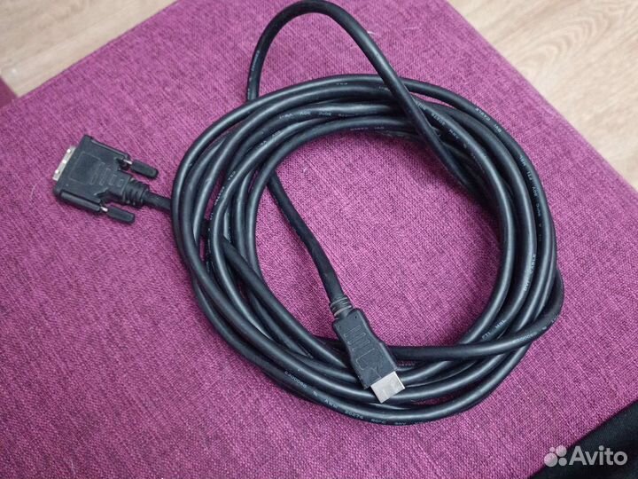 Кабель для компьютера DVI