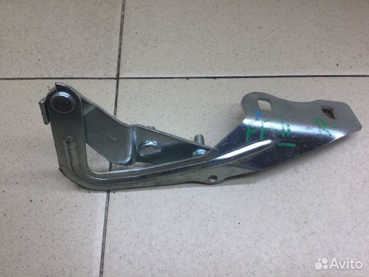 Петля капота правая правая Ford Focus 2 2005-2011