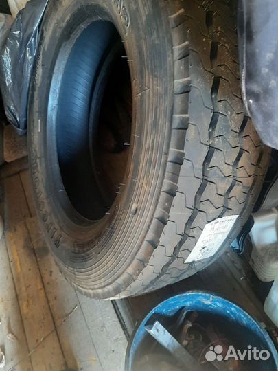 Firestone FS400 275/70 R22