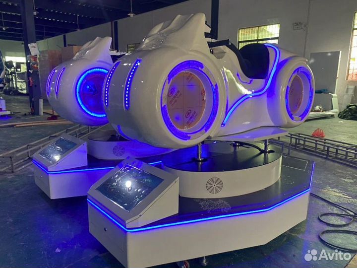 Виртуальная реальность / VR