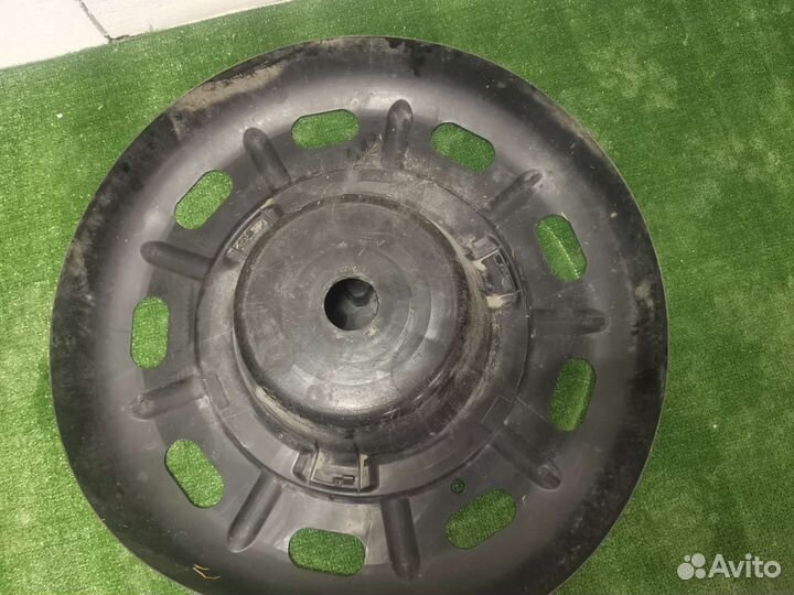 Кожух запасного колеса Toyota Highlander 2
