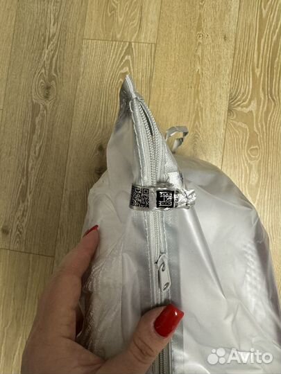 Кокон ред кастл