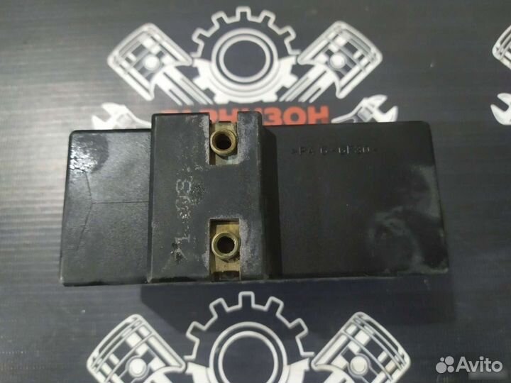 Блок управления вентилятором Volkswagen Golf IV